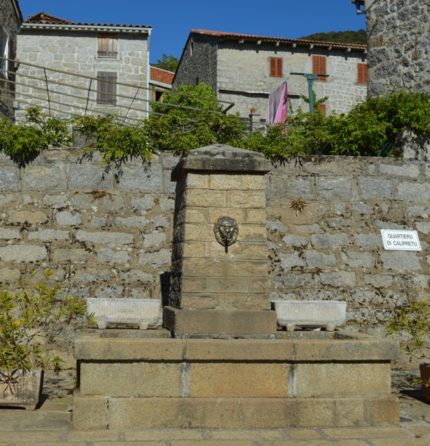 body painting de tornade, personnage marvel et comics faisant partie des x men. Bodypainting super heros realise pour un defile de marvel