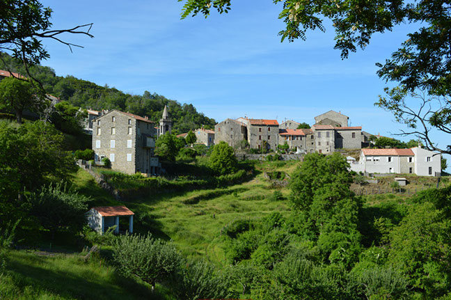 body painting de tornade, personnage marvel et comics faisant partie des x men. Bodypainting super heros realise pour un defile de marvel