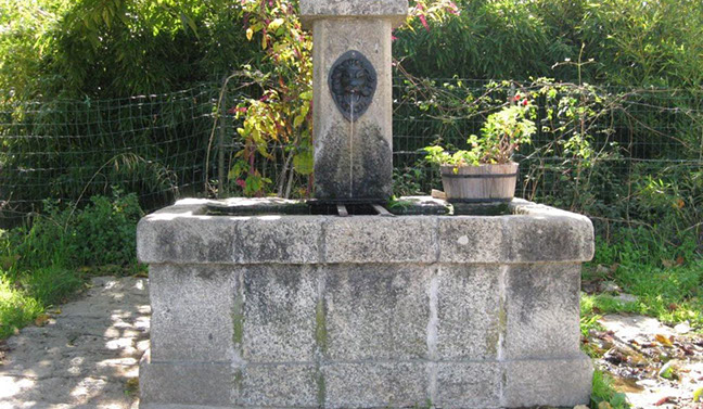 body painting de tornade, personnage marvel et comics faisant partie des x men. Bodypainting super heros realise pour un defile de marvel